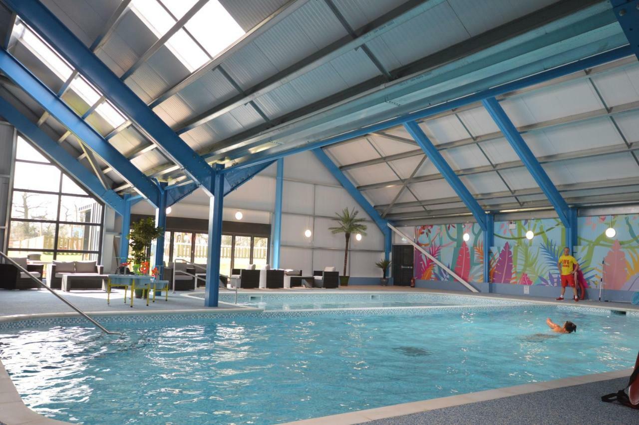 Camping Pods, Carlton Meres Holiday Park Rendham Extérieur photo