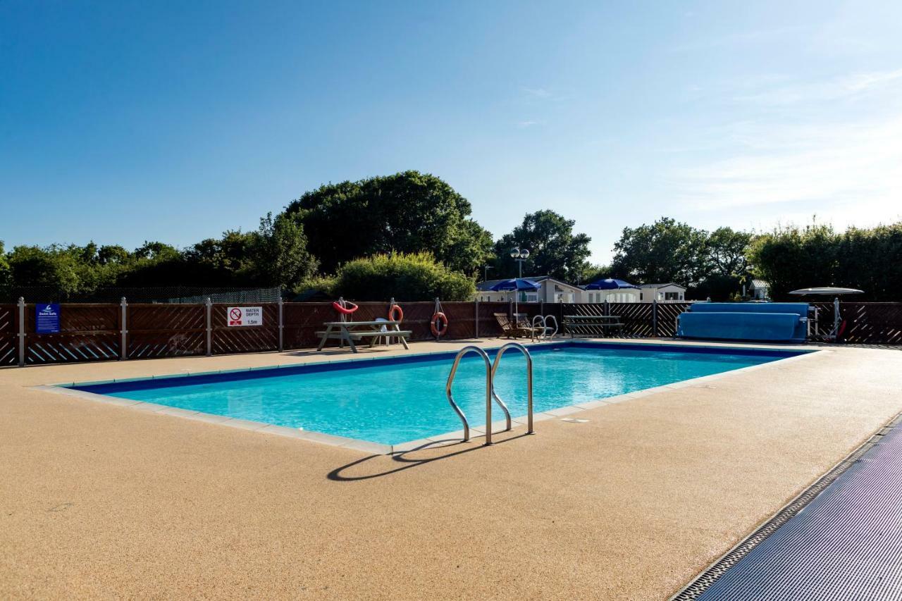 Camping Pods, Carlton Meres Holiday Park Rendham Extérieur photo