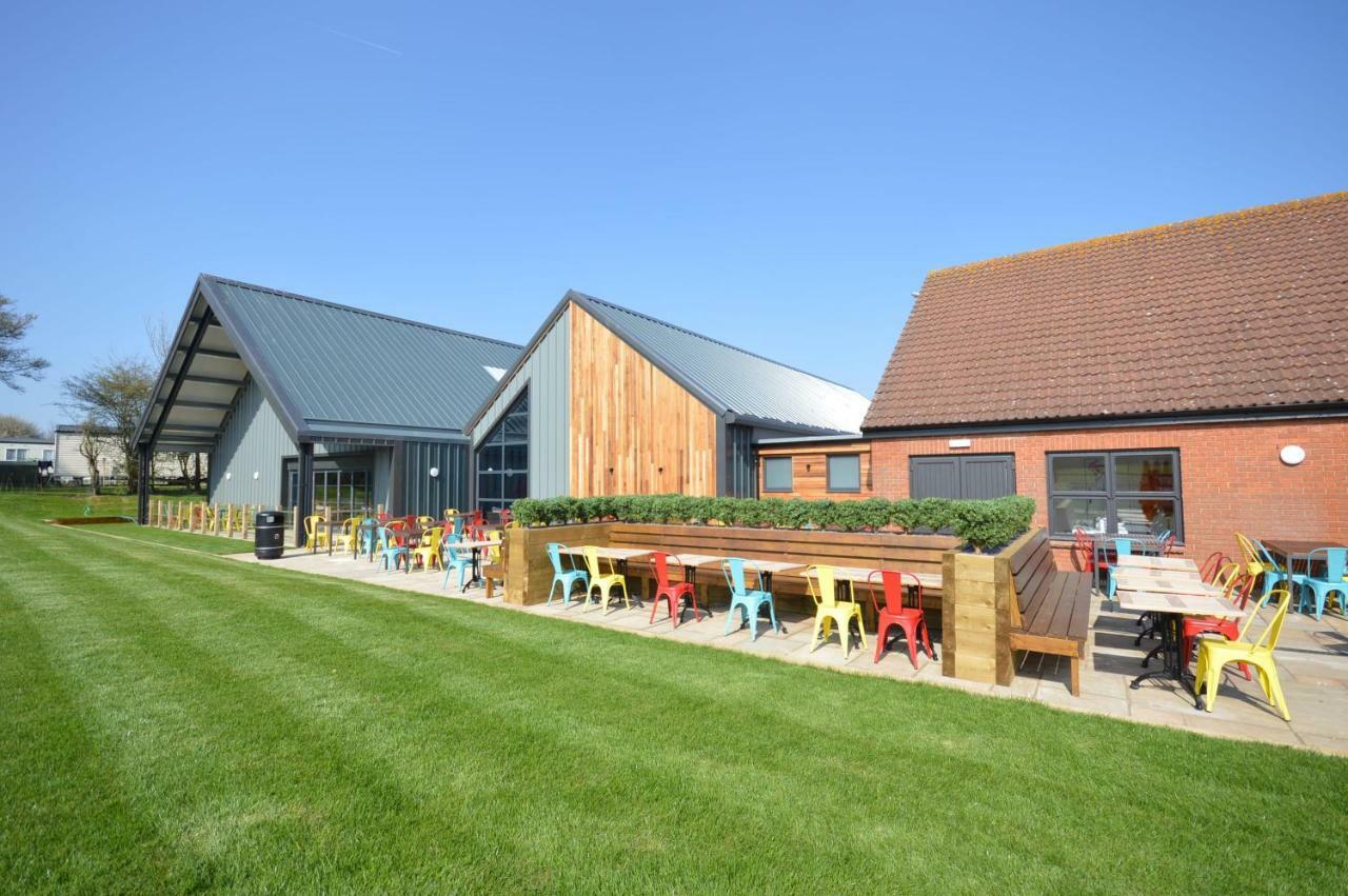 Camping Pods, Carlton Meres Holiday Park Rendham Extérieur photo